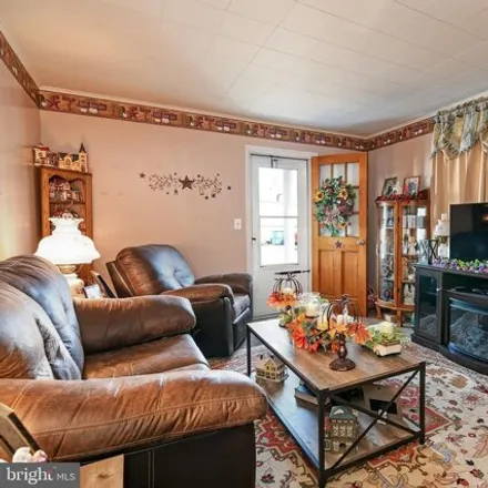 Image 4 - 720 Perimore Street, Cambridge, MD 21613, USA - House for sale