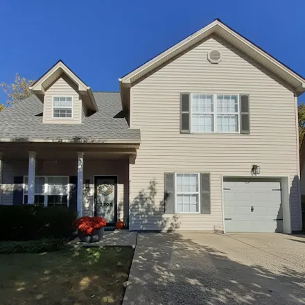 Buy this 3 bed house on 2305 Country Hills Circle in Lexington, KY 40509