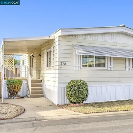 Image 2 - 372 Avenida Flores, Pacheco, California, 94553 - Apartment for sale