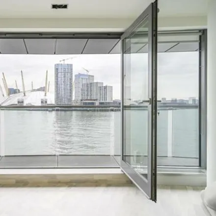 Image 9 - New Providence Wharf, 1 Fairmont Avenue, London, E14 9PF, United Kingdom - Apartment for sale