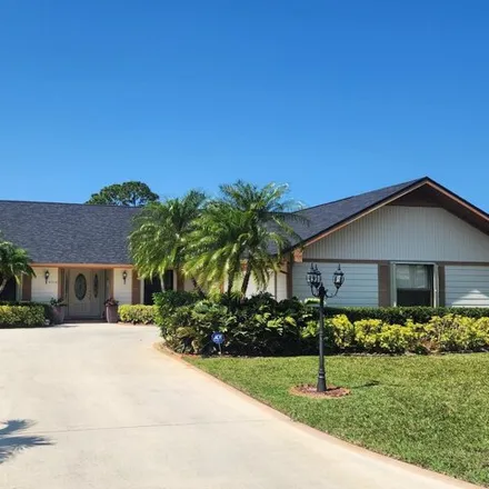 Buy this 3 bed house on Gator Trace Golf & Country Club in 4302 Gator Trace Drive, Fort Pierce