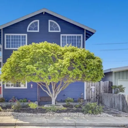 Buy this 4 bed house on 2754 Hosmer Street in San Mateo, CA 94403