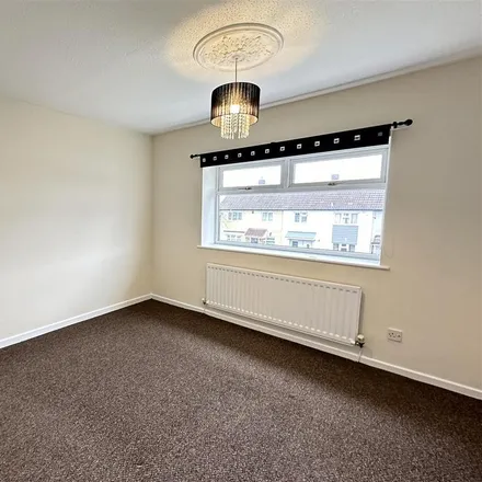 Image 9 - Bransdale Close, Stockton-on-Tees, TS19 0SG, United Kingdom - Townhouse for rent