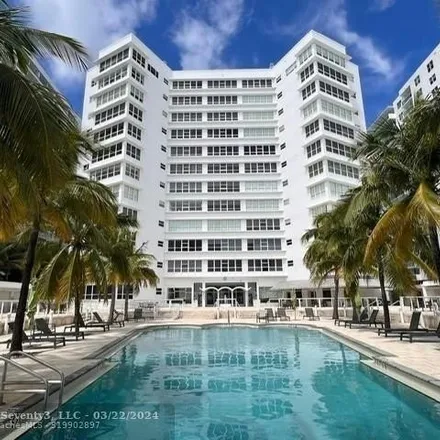 Image 1 - The Executive, 4925 Collins Avenue, Miami Beach, FL 33140, USA - Condo for rent