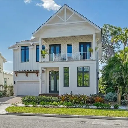 Buy this 5 bed house on 1680 Oak St in Sarasota, Florida