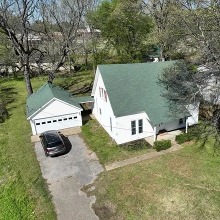 Image 3 - 129 Kinney Avenue, Covington, TN 38019, USA - House for sale