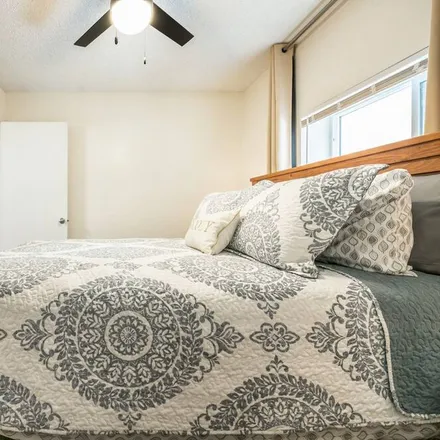 Rent this 2 bed condo on Colorado Springs
