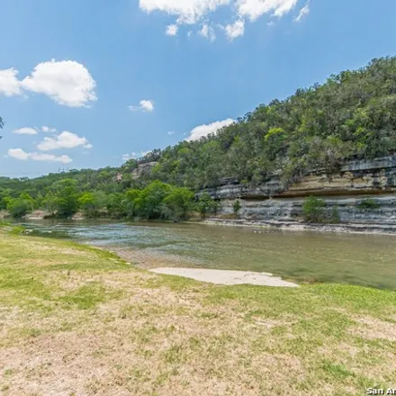 Image 3 - 530 River Run, Comal County, TX 78132, USA - Condo for sale