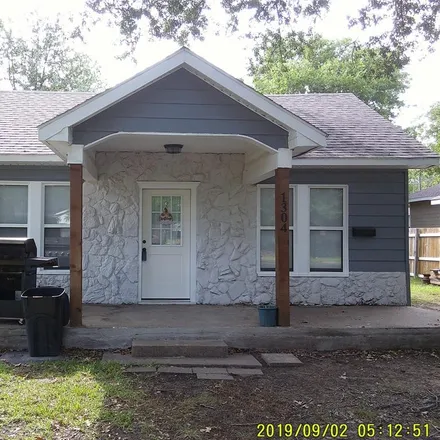 Buy this 3 bed house on 400 West State Street in Terrell, TX 75160