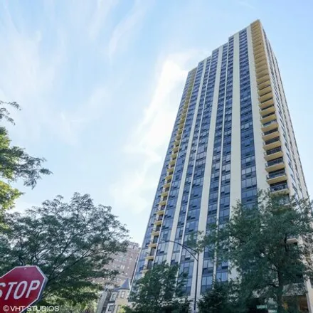 Rent this 1 bed condo on 2500 North Lakeview in 2500 North Lakeview Avenue, Chicago