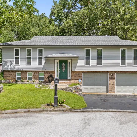 Buy this 3 bed house on 4001 Donnebrook Court in Maplewood Heights, Hamilton County