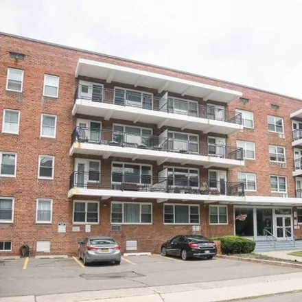 Buy this studio apartment on 100 Randall Avenue in Village of Freeport, NY 11520
