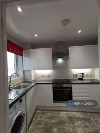 Image 2 - Worthing Close, Grays, RM17 6WB, United Kingdom - Apartment for rent