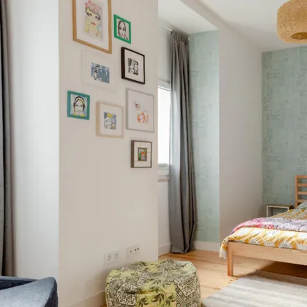 Rent this 1 bed apartment on Rua da Cruz da Carreira in 1150-175 Lisbon, Portugal