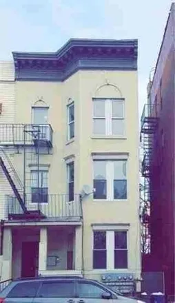 Buy this 17 bed townhouse on 1122 Fox Street in New York, NY 10459