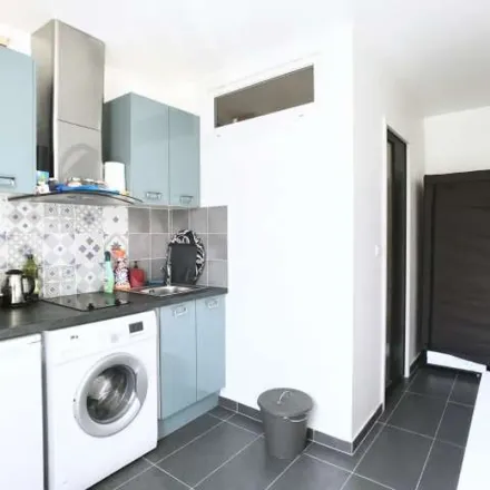 Rent this 1 bed apartment on 28 Avenue de Fontainebleau in 94270 Le Kremlin-Bicêtre, France