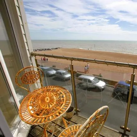 Image 9 - Stade Court Hotel, West Parade, Hythe, CT21 6DE, United Kingdom - Townhouse for sale