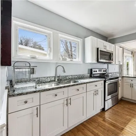 Image 3 - 4278 Jefferson Street Northeast, Columbia Heights, MN 55421, USA - House for sale