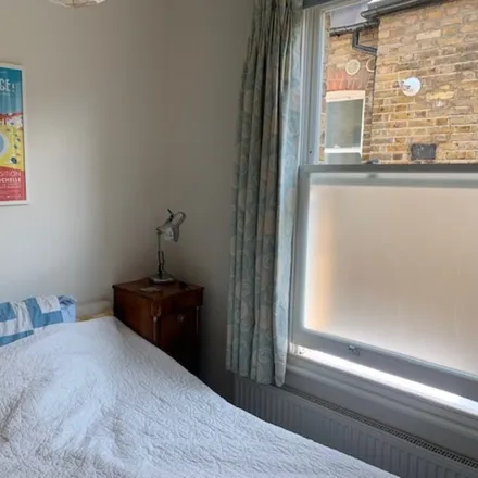 Image 6 - London, Upper Tooting, ENGLAND, GB - Apartment for rent