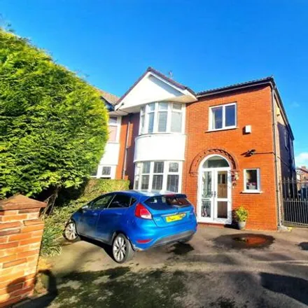 Rent this 3 bed duplex on Claremont Avenue in Stockport, SK4 4QS