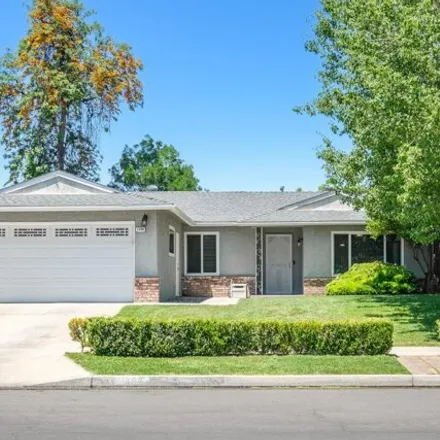 Buy this 3 bed house on 1288 West Dyer Avenue in Fresno, CA 93711
