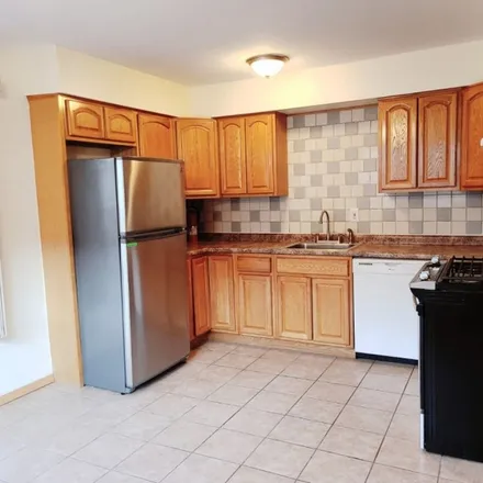 Rent this 3 bed apartment on 26 Jamie Court in Bloomfield, NJ 07003