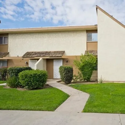 Buy this 3 bed condo on 4768 Nordic Drive in Bakersfield, CA 93309