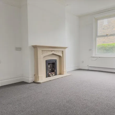 Rent this 3 bed townhouse on Prospect View in Pudsey, LS13 3JS