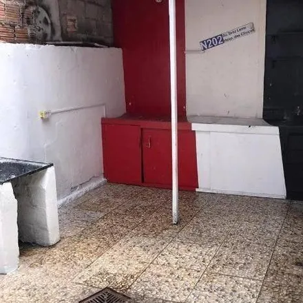 Rent this 1 bed house on Hospital Carlos Chagas in Rua Barão de Mauá 100, Centro