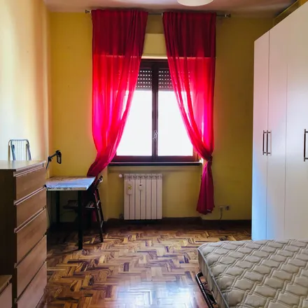 Image 1 - Via Francesco Orestano, 00142 Rome RM, Italy - Room for rent