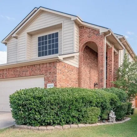Image 3 - 5933 Kristen Drive, Fort Worth, TX 76131, USA - House for sale