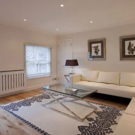 Image 3 - 17 Grosvenor Hill, London, W1K 3QB, United Kingdom - Apartment for rent