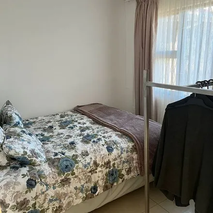 Image 7 - Saturn Place, Roseneath, KwaZulu-Natal, 4170, South Africa - Apartment for rent