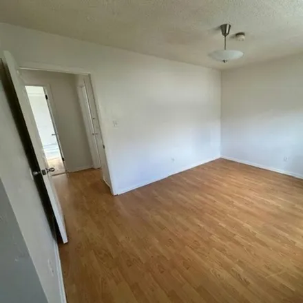 Image 4 - 672 North Grand Avenue, Los Angeles, CA 90012, USA - Townhouse for rent