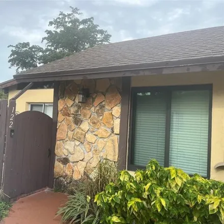 Rent this 2 bed house on 140 Briarwood Circle in Hollywood, FL 33024