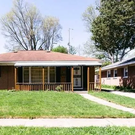 Buy this 3 bed house on 3090 Cheyenne Avenue in Flint, MI 48507