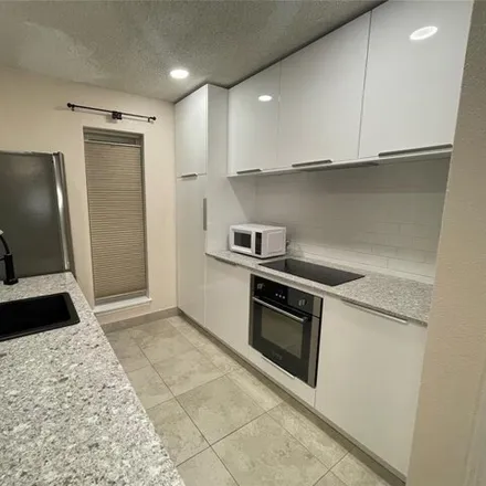 Buy this 1 bed condo on 9199 Pagewood Lane in Jeanetta, Houston