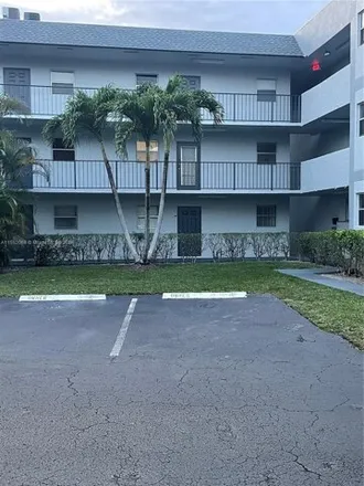 Buy this 1 bed condo on Colony West Golf Club - Championship Course in 6800 North Pine Island Road, Tamarac
