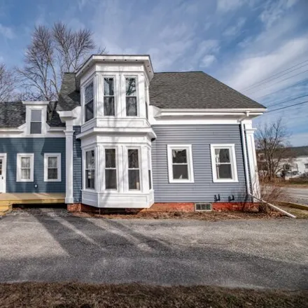 Buy this studio house on 16 Lincoln Street in Richmond, Sagadahoc County