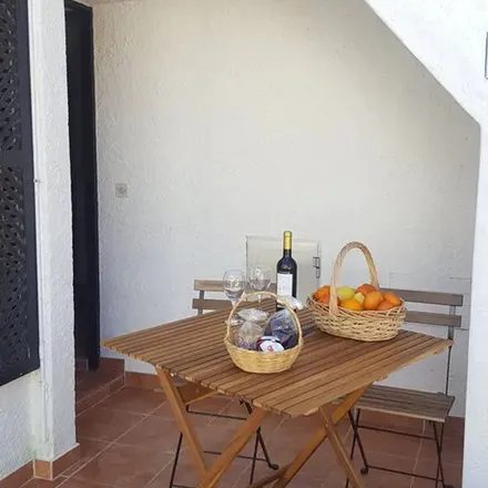 Rent this 1 bed apartment on Pedras d'el Rei in Rua Bernardino Padinha Dinis, 8800-531 Santa Luzia