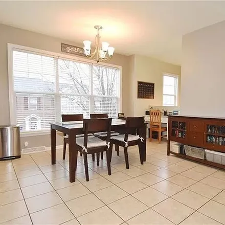 Image 5 - 10562 Forest Hill Drive, Unit 10562 - Townhouse for rent