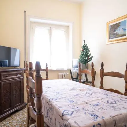 Image 2 - Via Gregorio Settimo, 00165 Rome RM, Italy - Apartment for rent