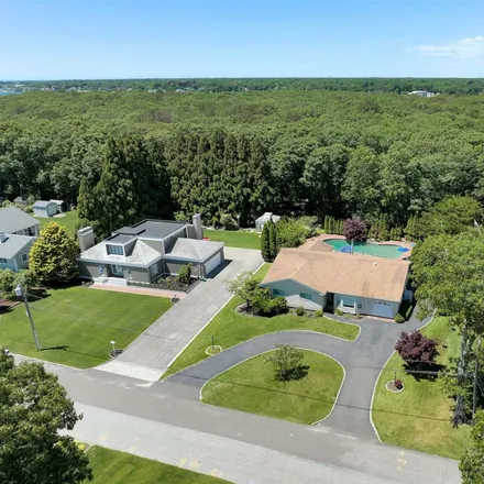 Image 2 - 2 Canvasback Lane, Pine Neck, East Quogue, NY 11942, USA - House for sale