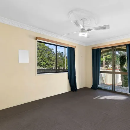 Rent this 3 bed apartment on 28 Merthyr Road in New Farm QLD 4005, Australia