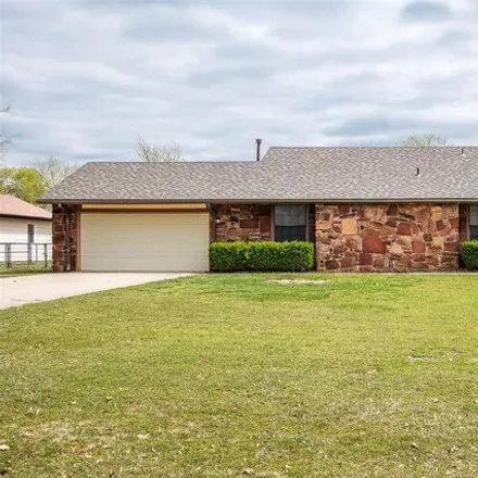 Buy this 3 bed house on 8469 North 170th East Avenue in Owasso, OK 74055