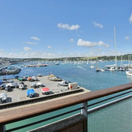 Image 2 - Maritime House, Discovery Quay, Falmouth, TR11 3QY, United Kingdom - Apartment for rent
