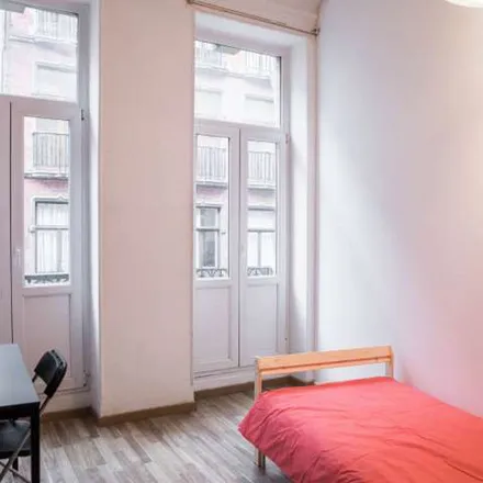 Rent this 3 bed apartment on Gecko in Rue Pletinckx - Pletinckxstraat, 1000 Brussels
