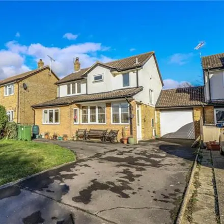 Buy this 3 bed house on Thames Close in Braintree, CM7 3XL