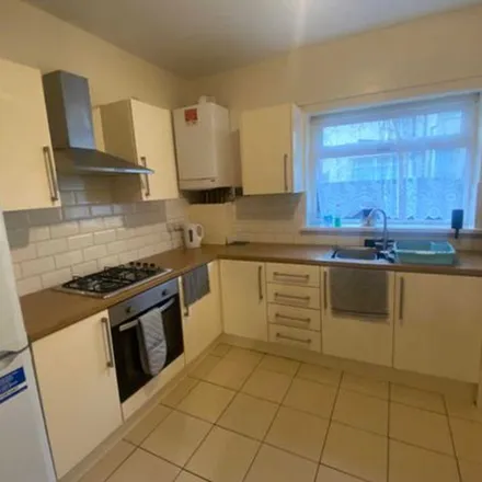 Rent this 4 bed apartment on 44 Adelaide Road in Liverpool, L7 8SQ