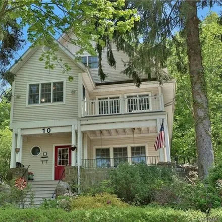 Buy this 5 bed house on 10 Odell Avenue in Greystone, City of Yonkers